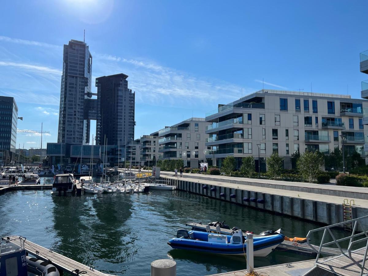 Yacht Park *